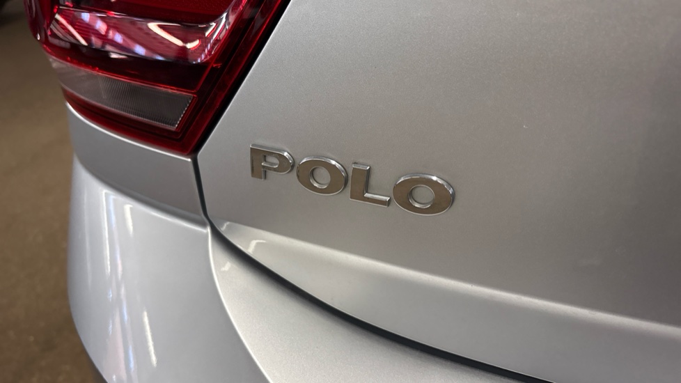 Volkswagen Polo 1.0 TSI 95 SE 5dr Petrol Hatchback - Image 42
