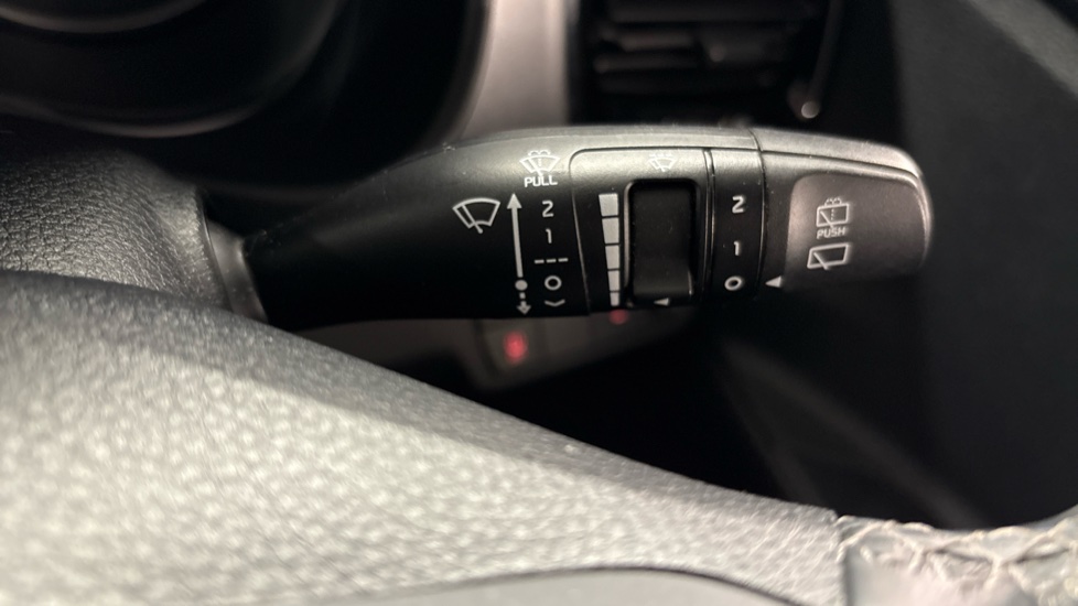 Kia Stonic 1.0T GDi Maxx 5dr Auto Petrol Estate - Image 30