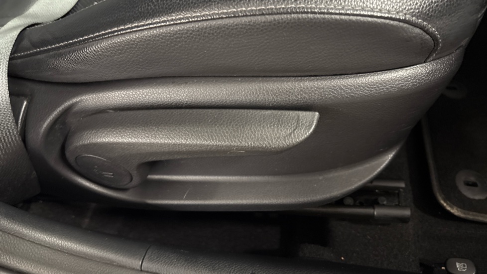 Kia Stonic 1.0T GDi Maxx 5dr Auto Petrol Estate - Image 41