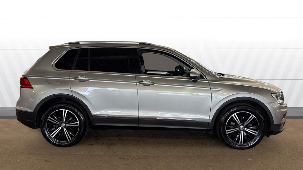 Volkswagen Tiguan 2.0 TDi 150 SE Nav 5dr DSG Diesel Estate - Image 5