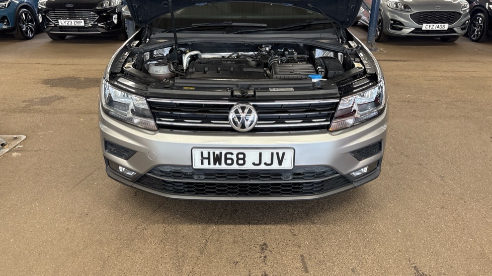 Volkswagen Tiguan 2.0 TDi 150 SE Nav 5dr DSG Diesel Estate - Image 8