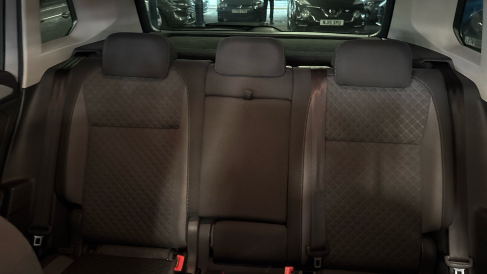 Volkswagen Tiguan 2.0 TDi 150 SE Nav 5dr DSG Diesel Estate - Image 15