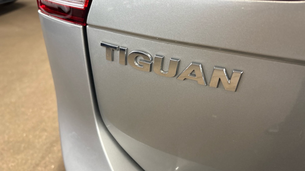 Volkswagen Tiguan 2.0 TDi 150 SE Nav 5dr DSG Diesel Estate - Image 47