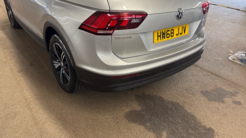 Volkswagen Tiguan 2.0 TDi 150 SE Nav 5dr DSG Diesel Estate - Image 51