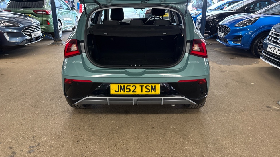Hyundai i20 1.0T GDi Premium 5dr Petrol Hatchback - Image 4