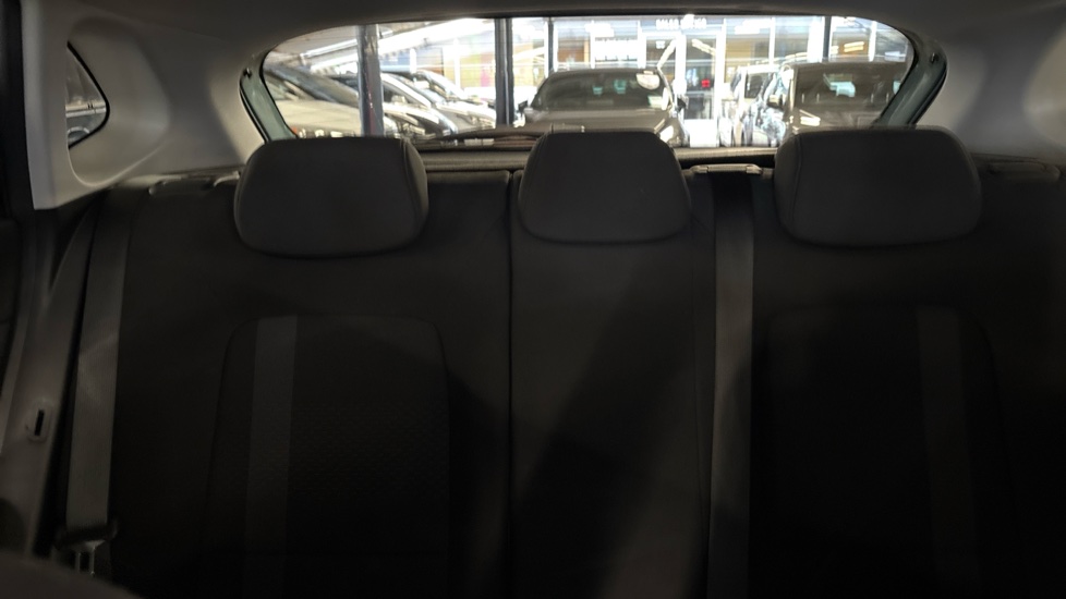 Hyundai i20 1.0T GDi Premium 5dr Petrol Hatchback - Image 15