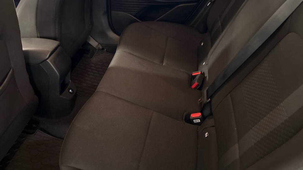 Hyundai i20 1.0T GDi Premium 5dr Petrol Hatchback - Image 16