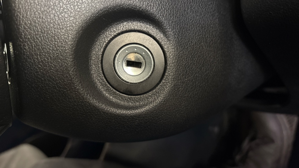 Hyundai i20 1.0T GDi Premium 5dr Petrol Hatchback - Image 26