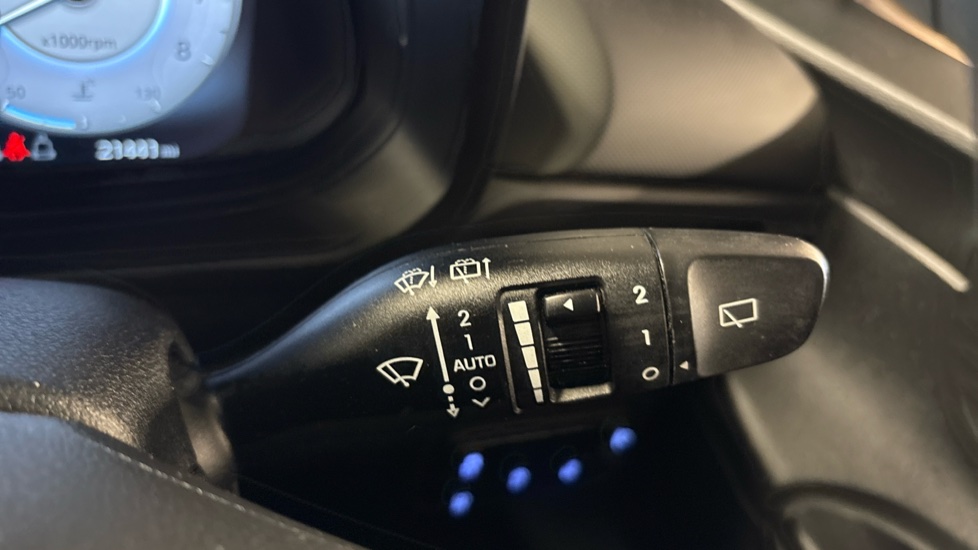 Hyundai i20 1.0T GDi Premium 5dr Petrol Hatchback - Image 30