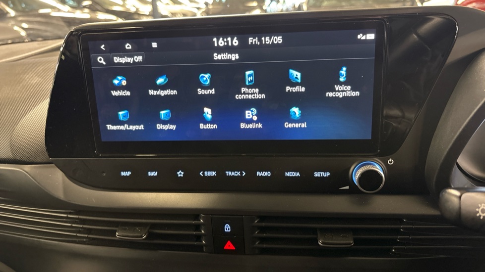 Hyundai i20 1.0T GDi Premium 5dr Petrol Hatchback - Image 34