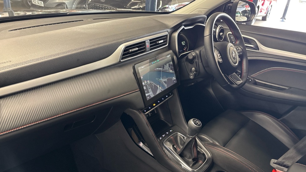 MG ZS 1.5 VTi-TECH Exclusive 5dr Petrol Hatchback - Image 9