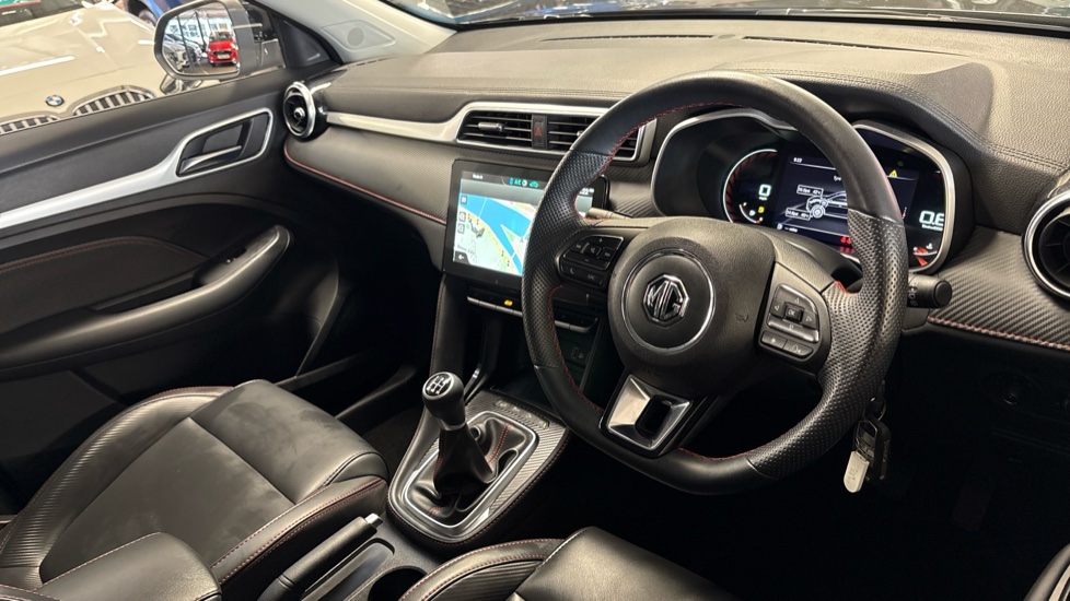 MG ZS 1.5 VTi-TECH Exclusive 5dr Petrol Hatchback - Image 11
