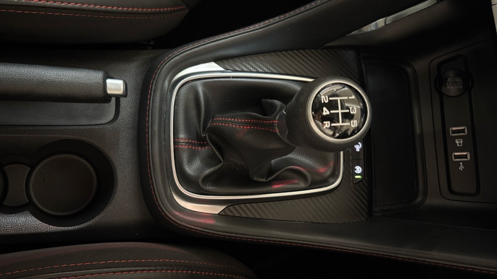 MG ZS 1.5 VTi-TECH Exclusive 5dr Petrol Hatchback - Image 38