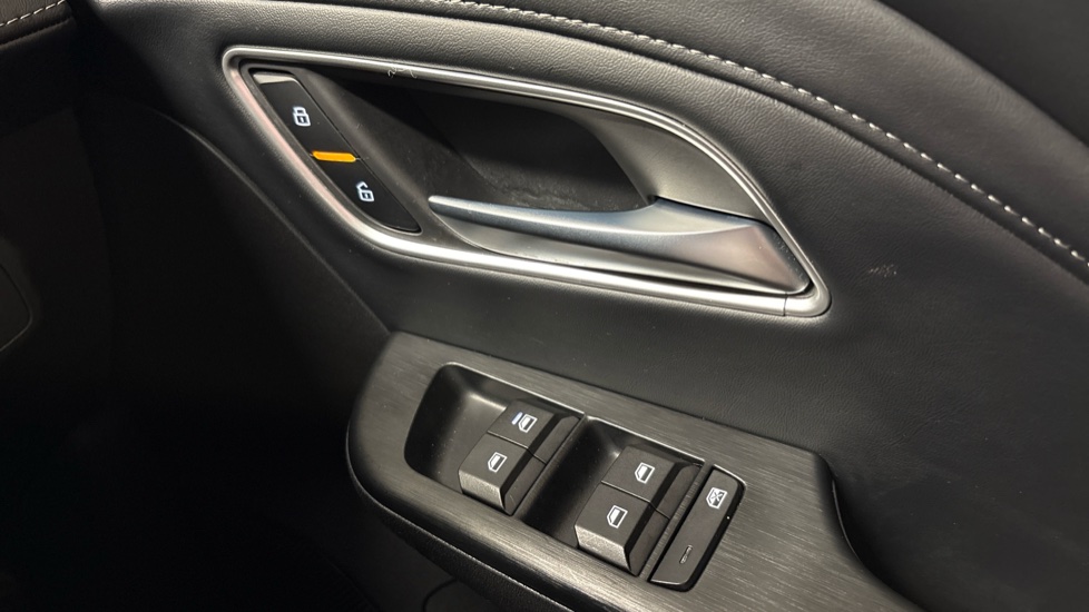MG ZS 1.5 Hybrid+ Trophy 5dr Auto Hybrid Hatchback - Image 24