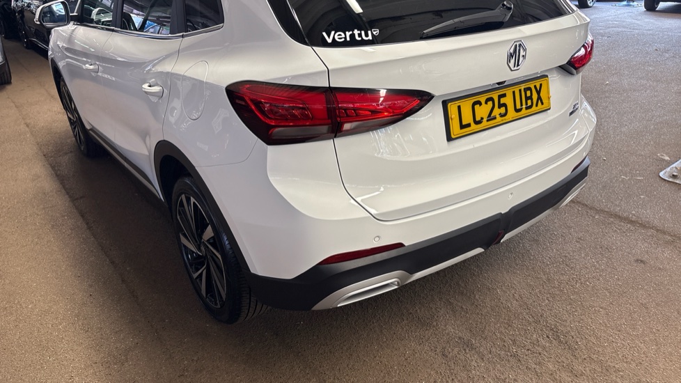 MG ZS 1.5 Hybrid+ Trophy 5dr Auto Hybrid Hatchback - Image 55
