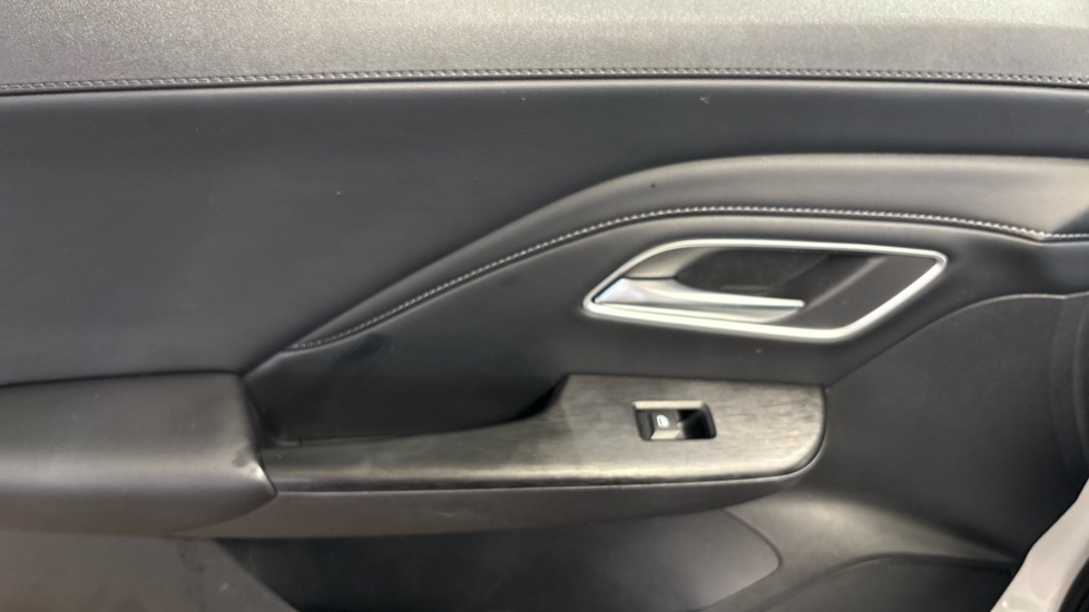 MG ZS 1.5 Hybrid+ Trophy 5dr Auto Hybrid Hatchback - Image 70