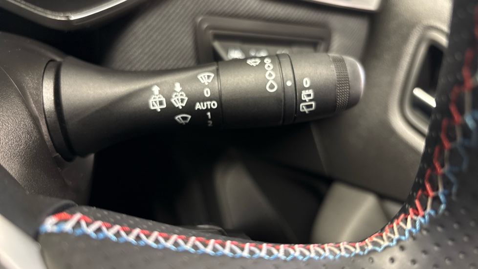 Renault Clio 1.6 E-TECH full hybrid 145 Esprit Alpine 5dr Auto Hybrid Hatchback - Image 30