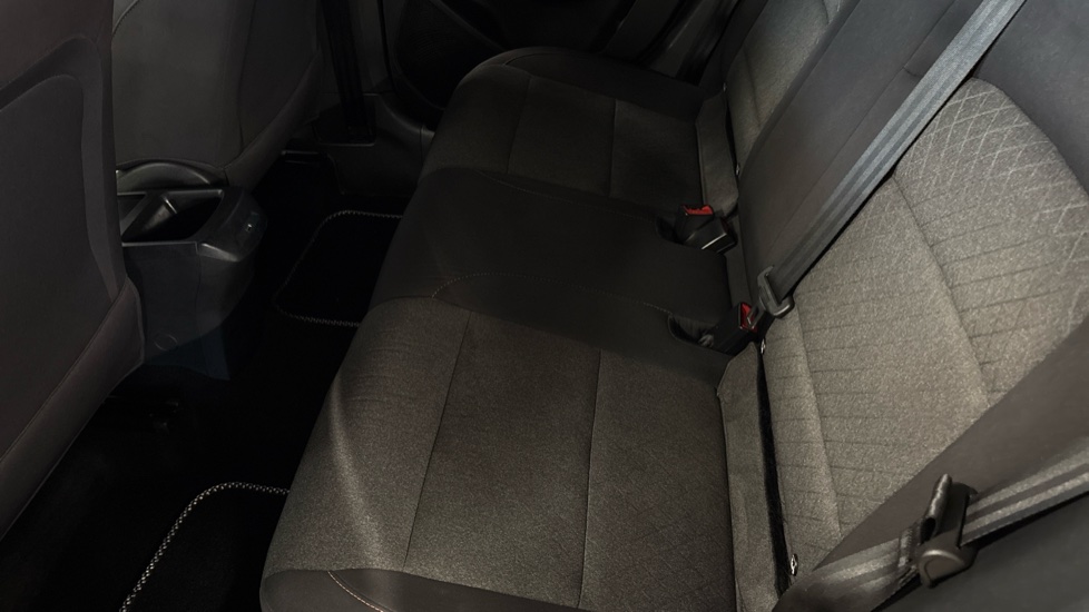MG MG3 1.5 SE 5dr Petrol Hatchback - Image 16