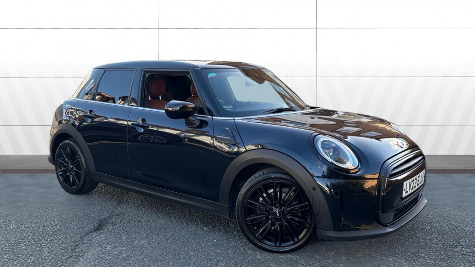 2023 Mini Hatch