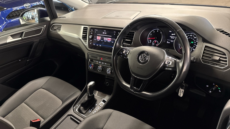 Volkswagen Golf SV 1.5 TSI EVO 150 SE 5dr DSG Petrol Hatchback - Image 11