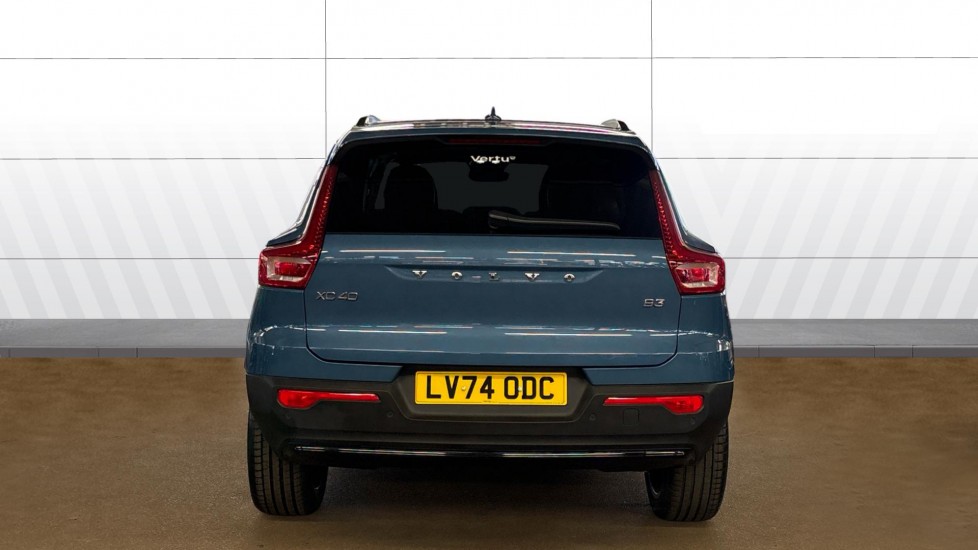 Volvo XC40 2.0 B3P Ultra Dark 5dr Auto Petrol Estate - Image 6