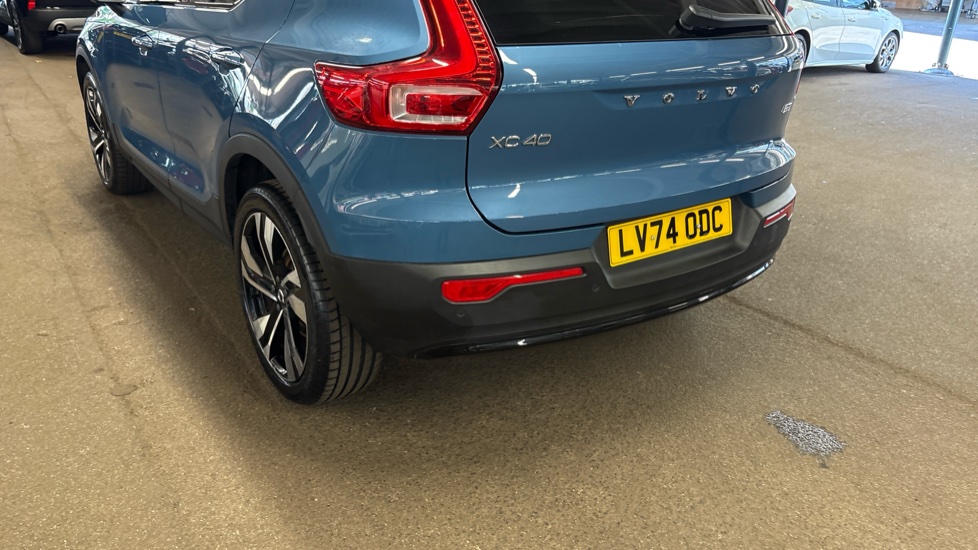 Volvo XC40 2.0 B3P Ultra Dark 5dr Auto Petrol Estate - Image 56