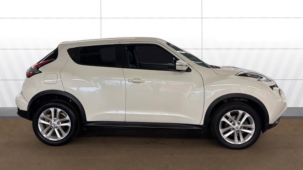 Nissan Juke 1.6 N-Connecta 5dr Xtronic Petrol Hatchback - Image 5