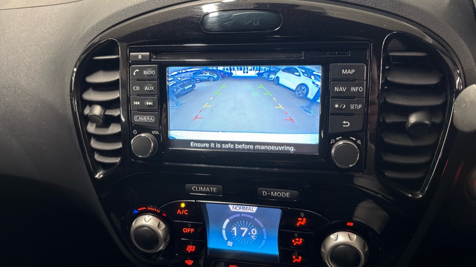 Nissan Juke 1.6 N-Connecta 5dr Xtronic Petrol Hatchback - Image 21