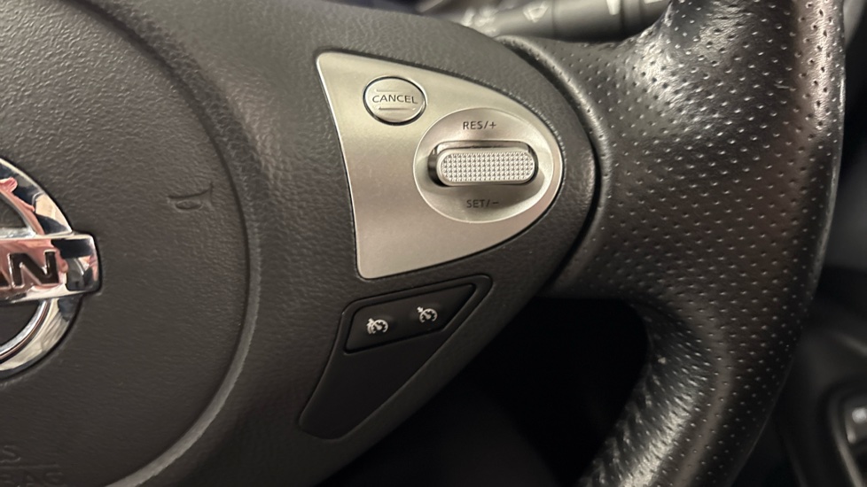 Nissan Juke 1.6 N-Connecta 5dr Xtronic Petrol Hatchback - Image 26
