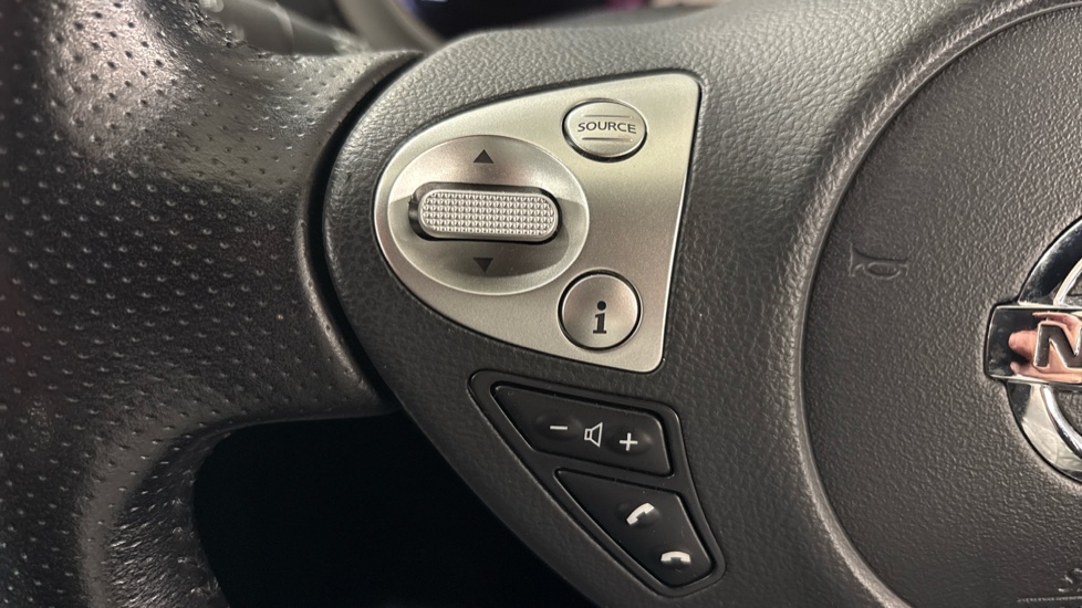 Nissan Juke 1.6 N-Connecta 5dr Xtronic Petrol Hatchback - Image 27