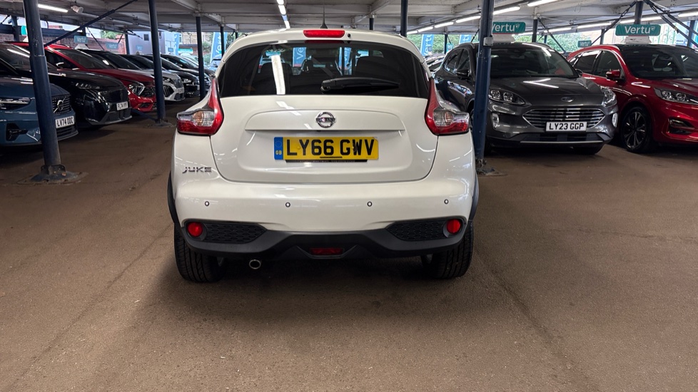 Nissan Juke 1.6 N-Connecta 5dr Xtronic Petrol Hatchback - Image 45