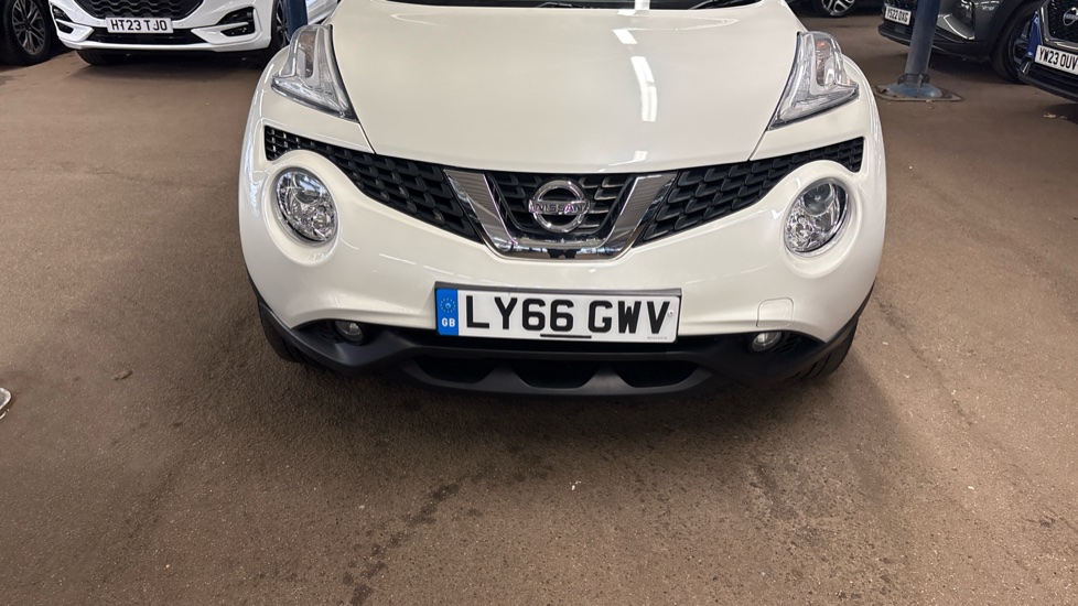 Nissan Juke 1.6 N-Connecta 5dr Xtronic Petrol Hatchback - Image 67