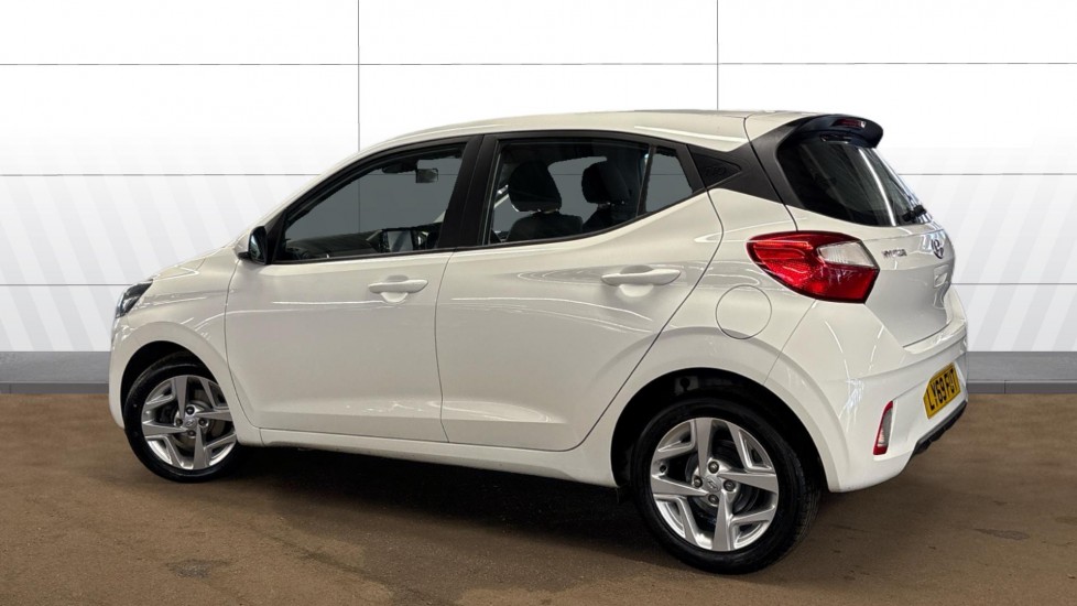 Hyundai i10 1.0 MPi SE Connect 5dr Petrol Hatchback - Image 2