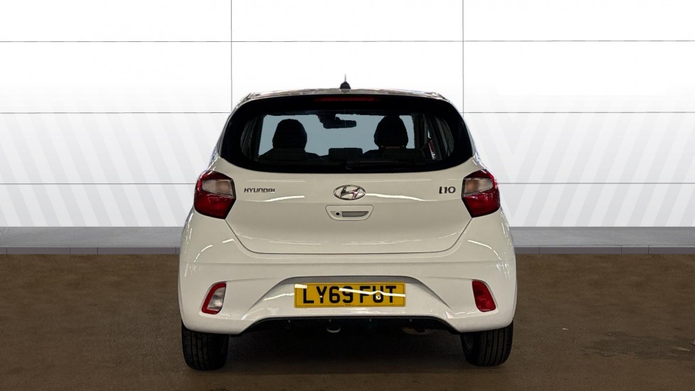 Hyundai i10 1.0 MPi SE Connect 5dr Petrol Hatchback - Image 6