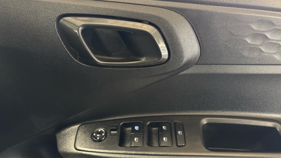 Hyundai i10 1.0 MPi SE Connect 5dr Petrol Hatchback - Image 23
