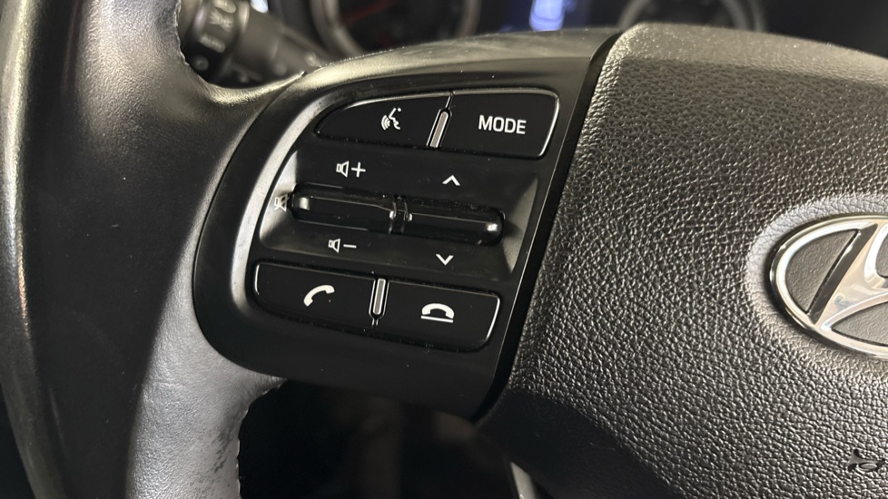 Hyundai i10 1.0 MPi SE Connect 5dr Petrol Hatchback - Image 28