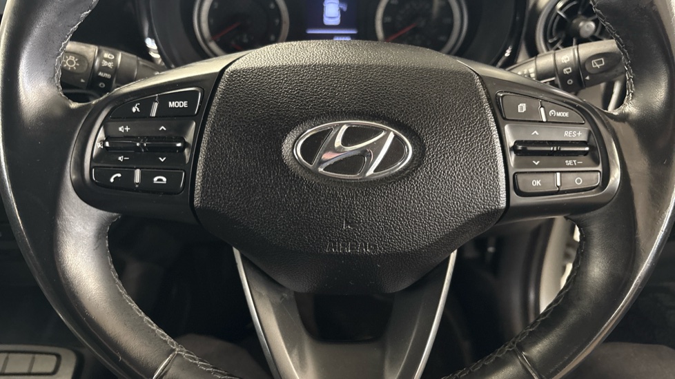 Hyundai i10 1.0 MPi SE Connect 5dr Petrol Hatchback - Image 29
