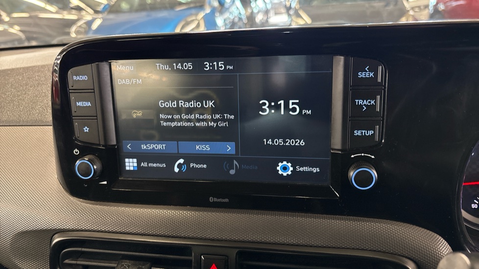 Hyundai i10 1.0 MPi SE Connect 5dr Petrol Hatchback - Image 32