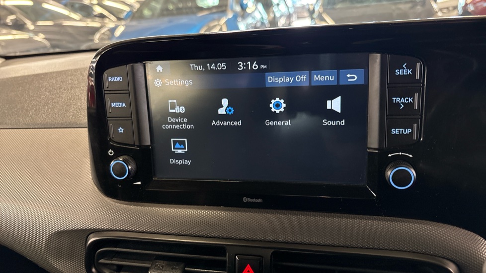 Hyundai i10 1.0 MPi SE Connect 5dr Petrol Hatchback - Image 34