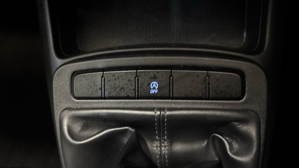 Hyundai i10 1.0 MPi SE Connect 5dr Petrol Hatchback - Image 36