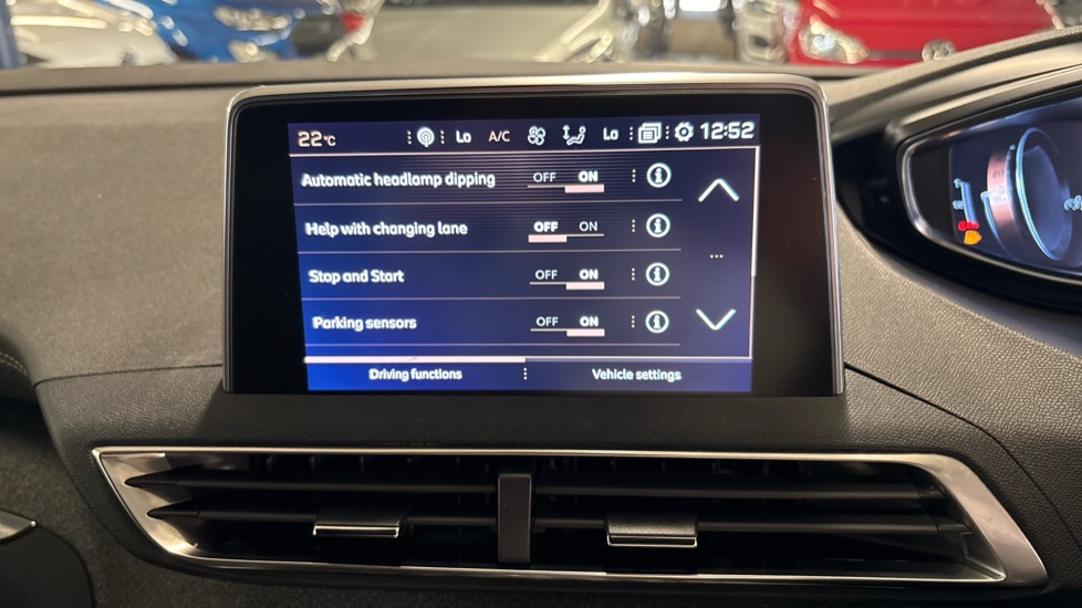 Peugeot 5008 1.5 BlueHDi GT Line Premium 5dr EAT8 Diesel Estate - Image 40