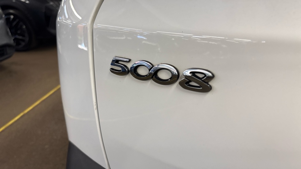 Peugeot 5008 1.5 BlueHDi GT Line Premium 5dr EAT8 Diesel Estate - Image 50