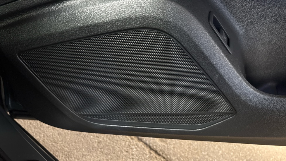 Audi Q2 SQ2 Quattro 5dr S Tronic Petrol Estate - Image 24