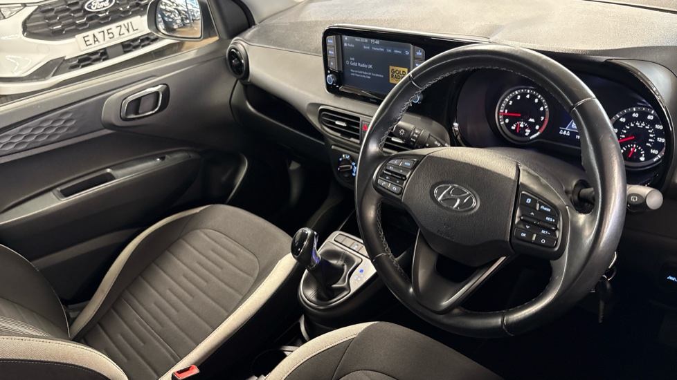 Hyundai i10 1.0 MPi SE Connect 5dr Auto Petrol Hatchback - Image 11