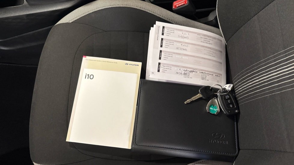 Hyundai i10 1.0 MPi SE Connect 5dr Auto Petrol Hatchback - Image 19