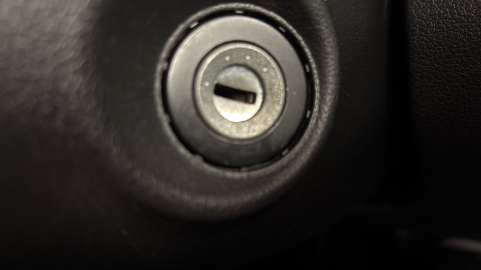 Hyundai i10 1.0 MPi SE Connect 5dr Auto Petrol Hatchback - Image 26