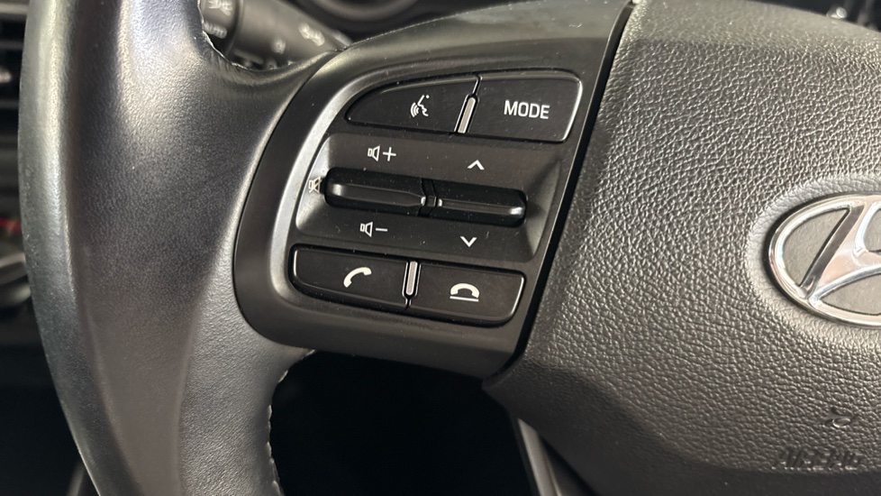 Hyundai i10 1.0 MPi SE Connect 5dr Auto Petrol Hatchback - Image 28