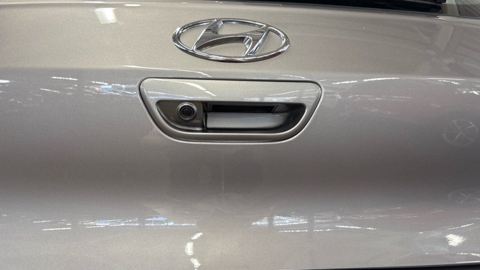 Hyundai i10 1.0 MPi SE Connect 5dr Auto Petrol Hatchback - Image 47