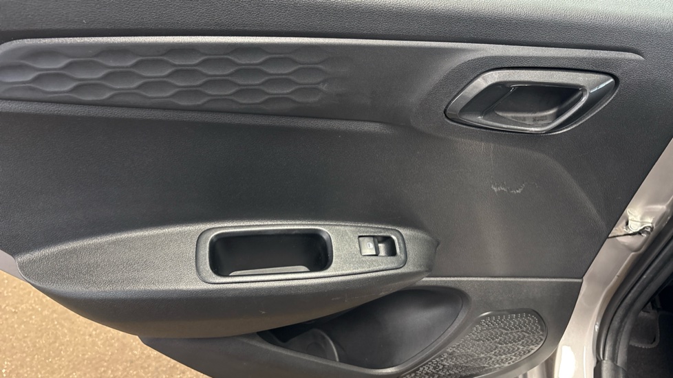 Hyundai i10 1.0 MPi SE Connect 5dr Auto Petrol Hatchback - Image 57