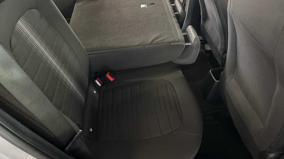 Hyundai i10 1.0 MPi SE Connect 5dr Auto Petrol Hatchback - Image 62